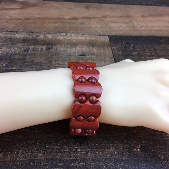 Red Jasper Stone Stretch Bracelet - Picture 7 of 12
